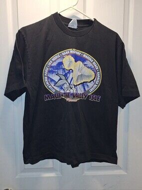 Maui - The Valley Isle Black Graphic Tee Vintage 2000s T-America XXL
